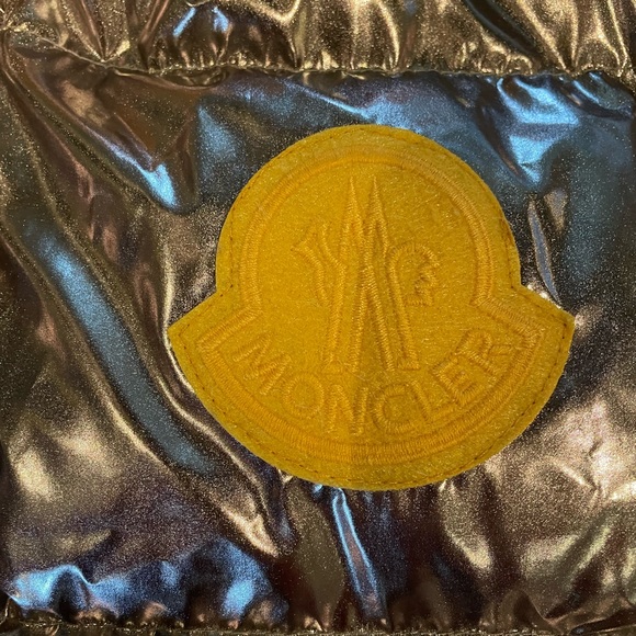 Moncler down jacket - Picture 9 of 11